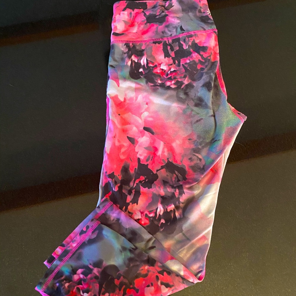 ATHLETA capris